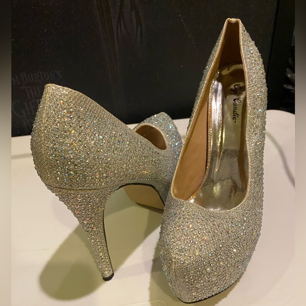Eye candy pumps